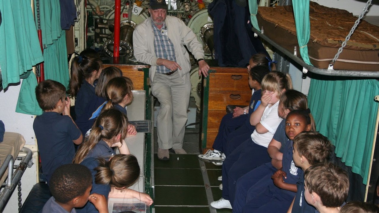 Guide explaining submarine equipment